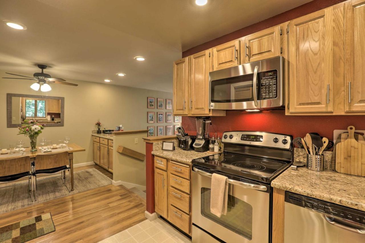 Corner-Unit Condo With Grill Walk To Lake Tahoe! Incline Village Εξωτερικό φωτογραφία