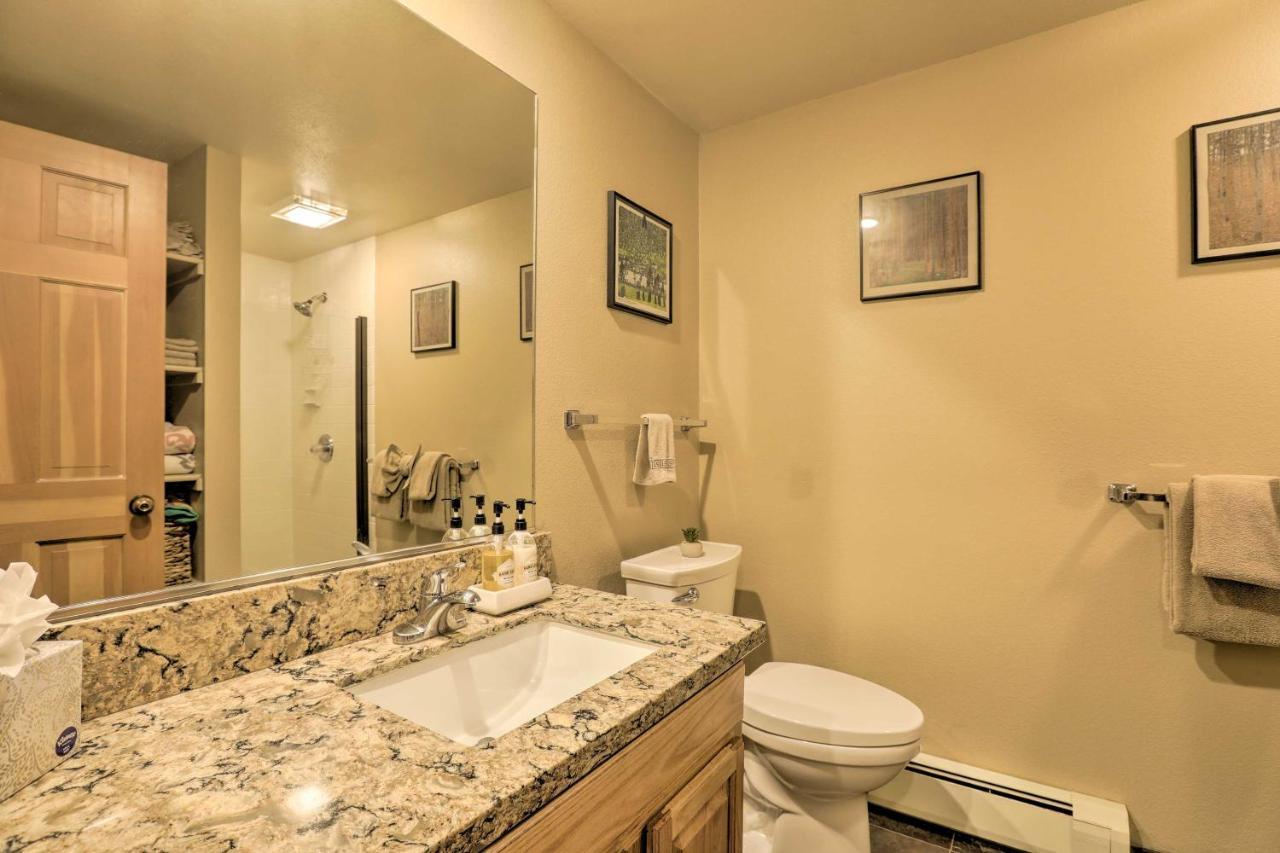Corner-Unit Condo With Grill Walk To Lake Tahoe! Incline Village Εξωτερικό φωτογραφία
