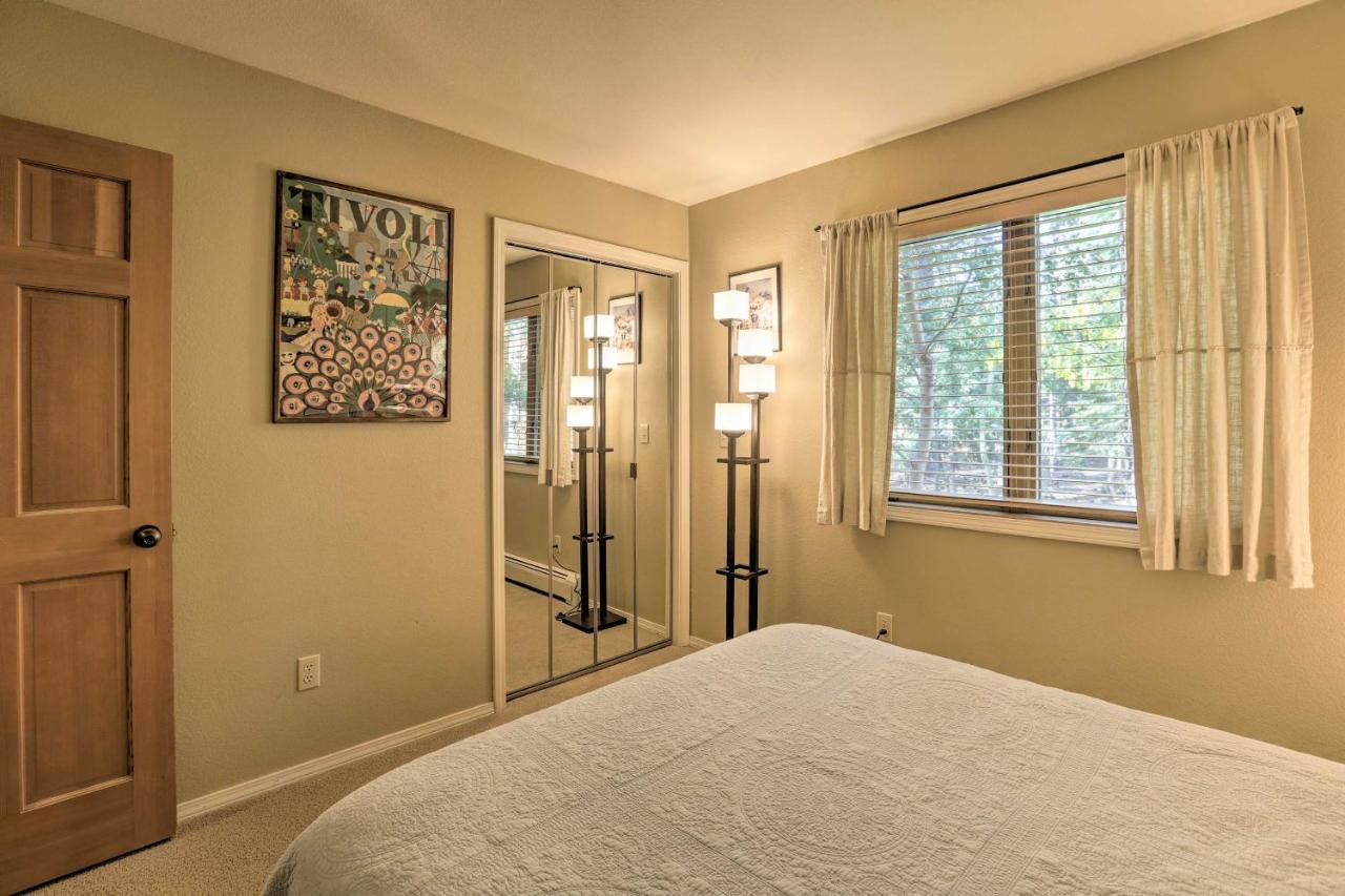 Corner-Unit Condo With Grill Walk To Lake Tahoe! Incline Village Εξωτερικό φωτογραφία